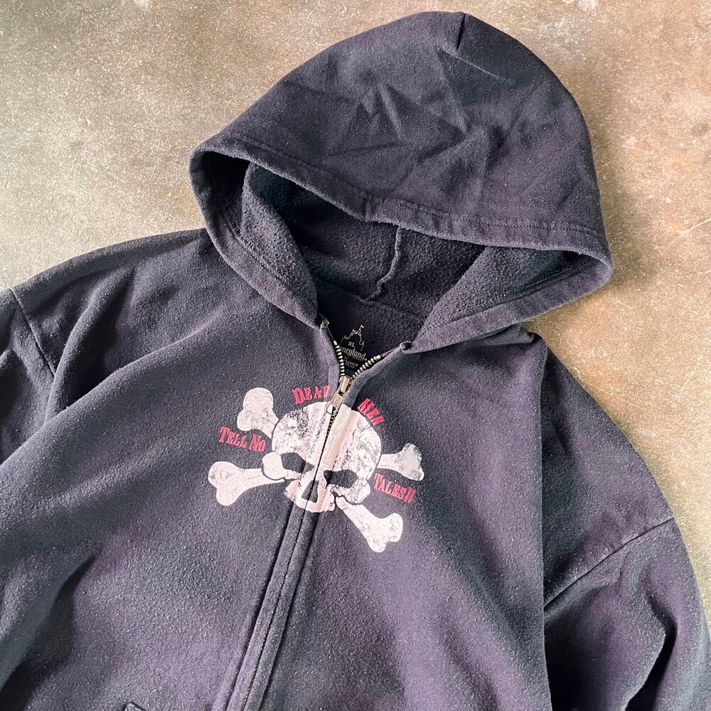 Rare vintage Y2K pirates of the Caribbean black skull Disneyland hoodie size XS